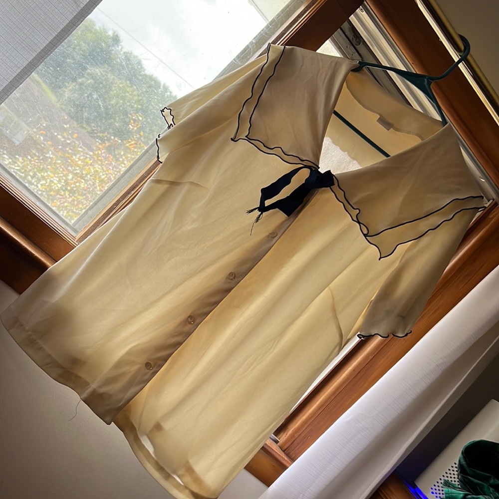 Volup size 18 polyester blouse